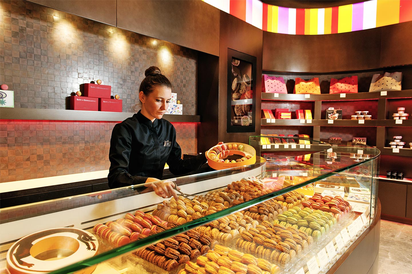 SaintGermain Pastry Tour with a World Champion of Confectionary Art BubbleGlobe